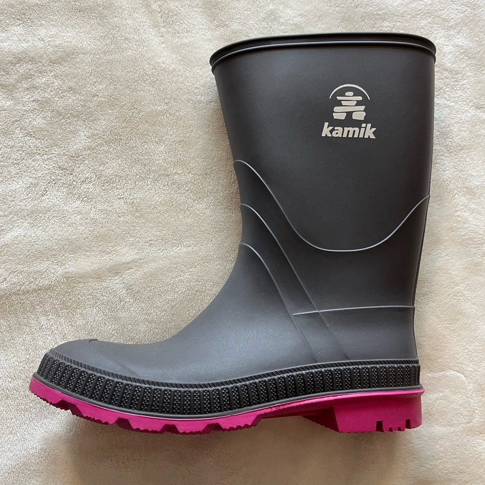 Kamik Charcoal and Fuchsia Rain Boots